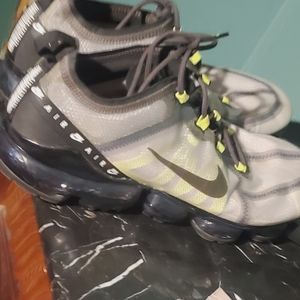 Good used very acceptable shoes I'd say